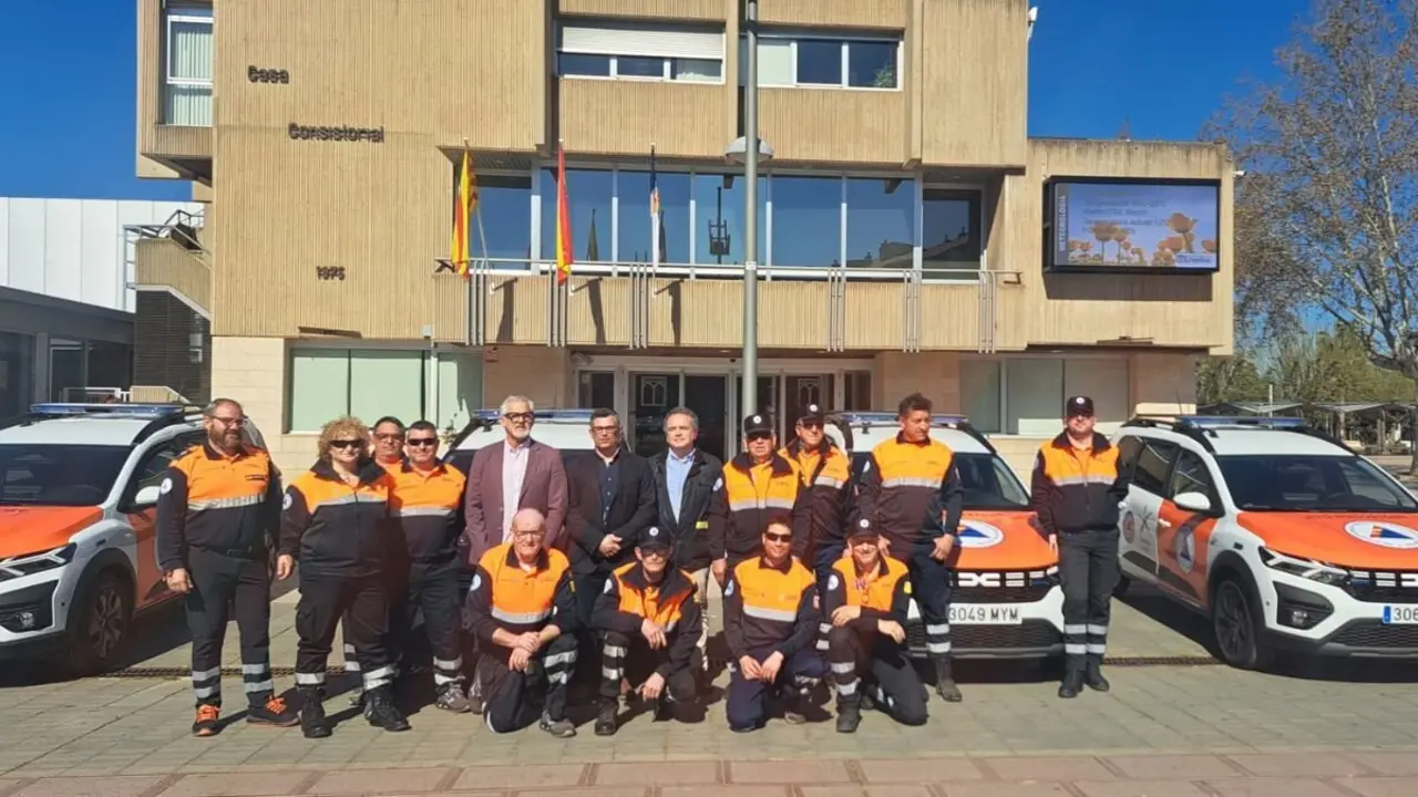 Entrega de los veh&iacute;culos a Protecci&oacute;n Civil en Utebo.