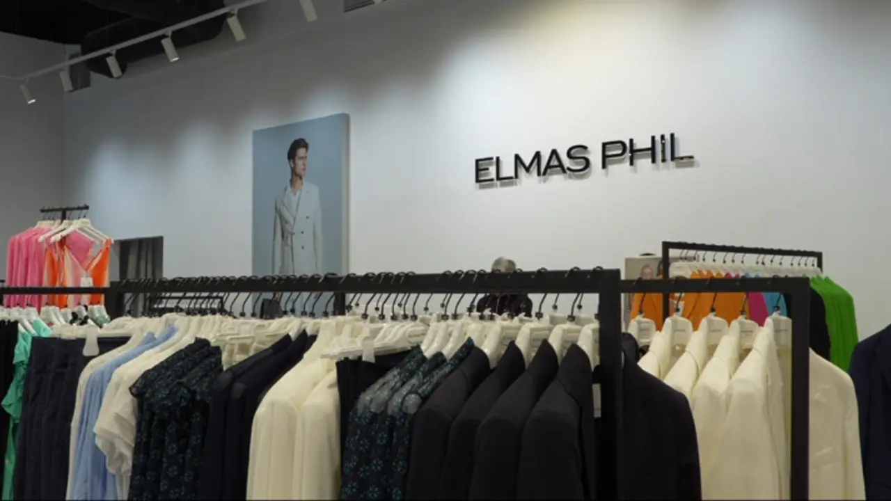 Elmas Phil abre en La Torre Outlet