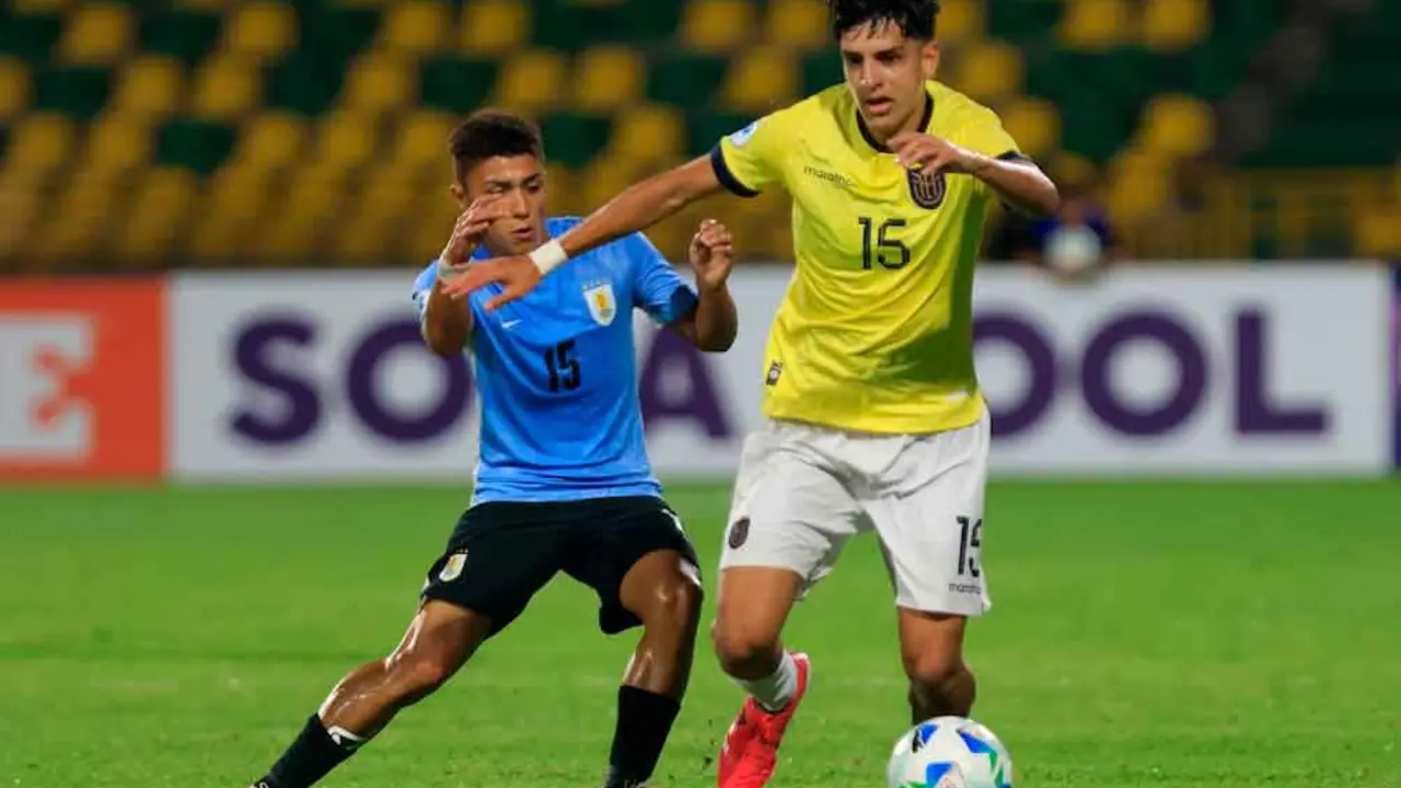 Diego Monz&oacute;n con Ecuador sub-17 durante el campeonato Sudamericano