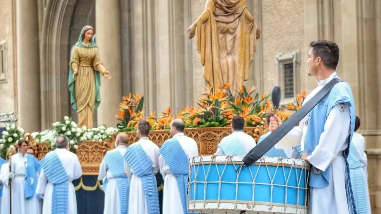 Procesi&oacute;n de Cristo Resucitado el domingo de resurrecci&oacute;n