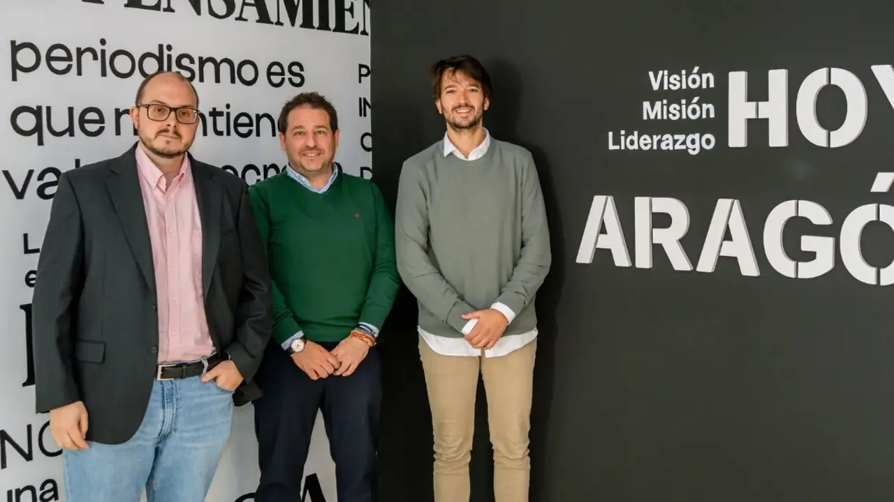 De izquierda a derecha, David Fern&aacute;ndez (AWS), Santiago L&oacute;pez (Araenerg&iacute;a) y Javier Garc&iacute;a (ARPA). / &Aacute;lvaro Calvo