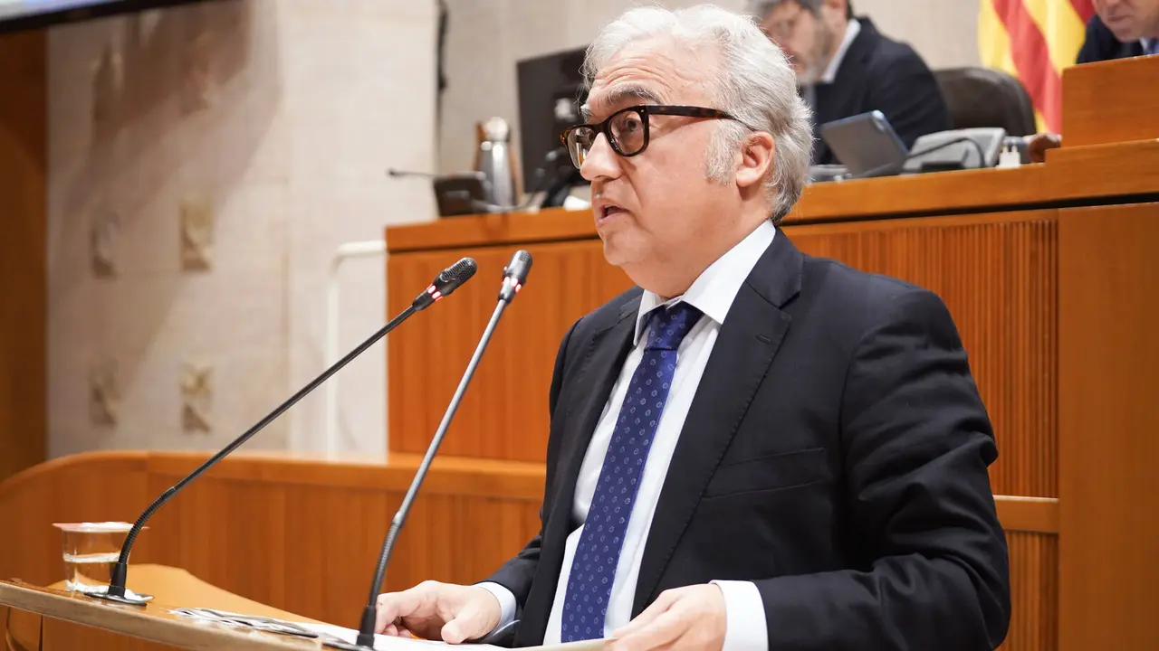 El consejero de Agricultura, Javier Rinc&oacute;n