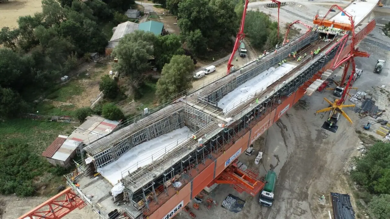 El viaducto de Sabi&ntilde;anigo que es &uacute;nico en el mundo: 934 metros de largo a 50 metros de altura