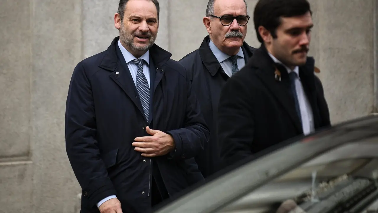 El exxministro Jos&eacute; Luis &Aacute;balos a la salida del Tribunal Supremo