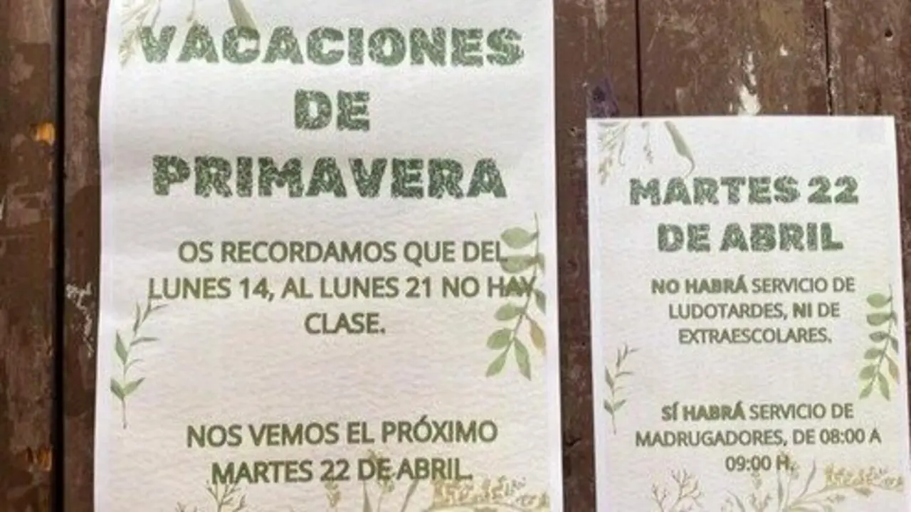 El cartel del CEIP Santo Domingo sobre las "Vacaciones de Primavera". HA