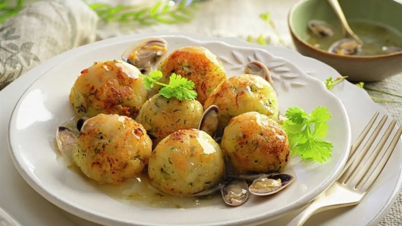 Alb&oacute;ndigas de bacalao