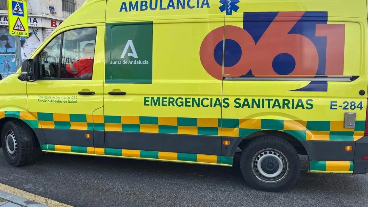 Ambulancia de emergencias sanitarias del 061. - EUROPA PRESS - Archivo