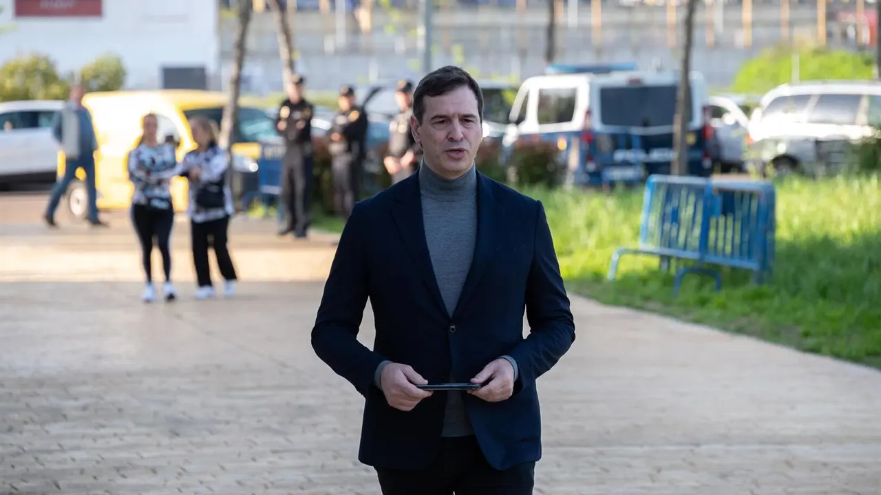 El hermano de Pedro S&aacute;nchez, David S&aacute;nchez, a su llegada a declarar en calidad de investigado el pasado viernes en Badajoz - Andr&eacute;s Rodr&iacute;guez - Europa Press