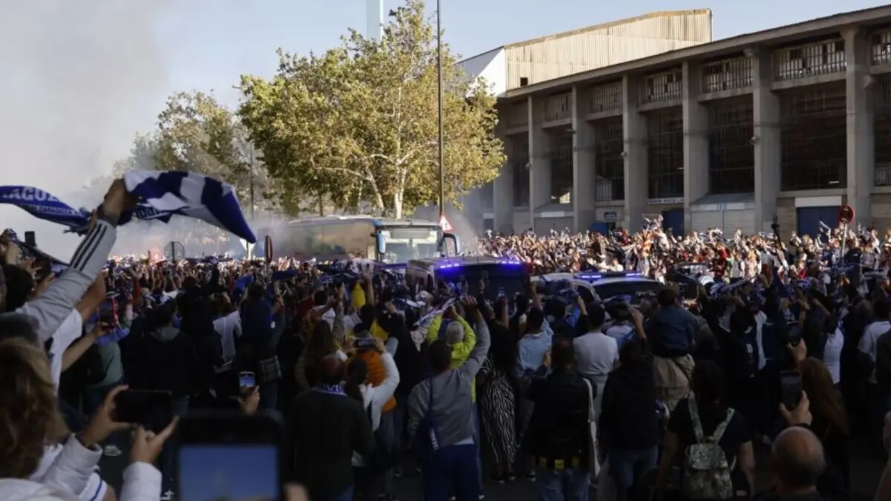 Imagen del recibimiento en el Real Zaragoza - SD Huesca / LaLiga