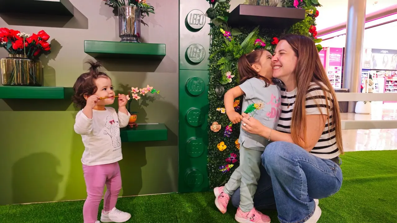 Experiencia Lego para celebrar el D&iacute;a de la Madre en Puerto Venecia