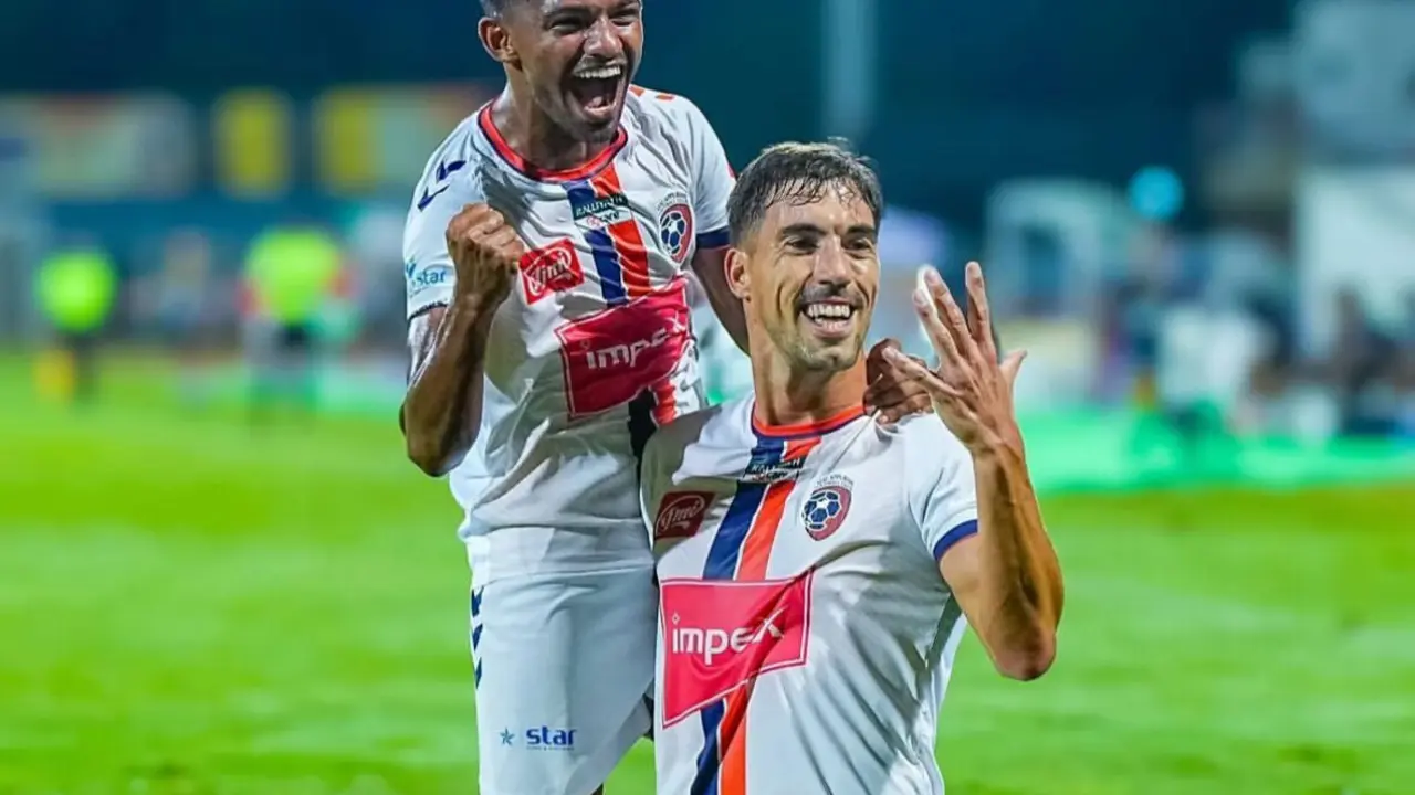 &Aacute;lex S&aacute;nchez en India / INSTAGRAM