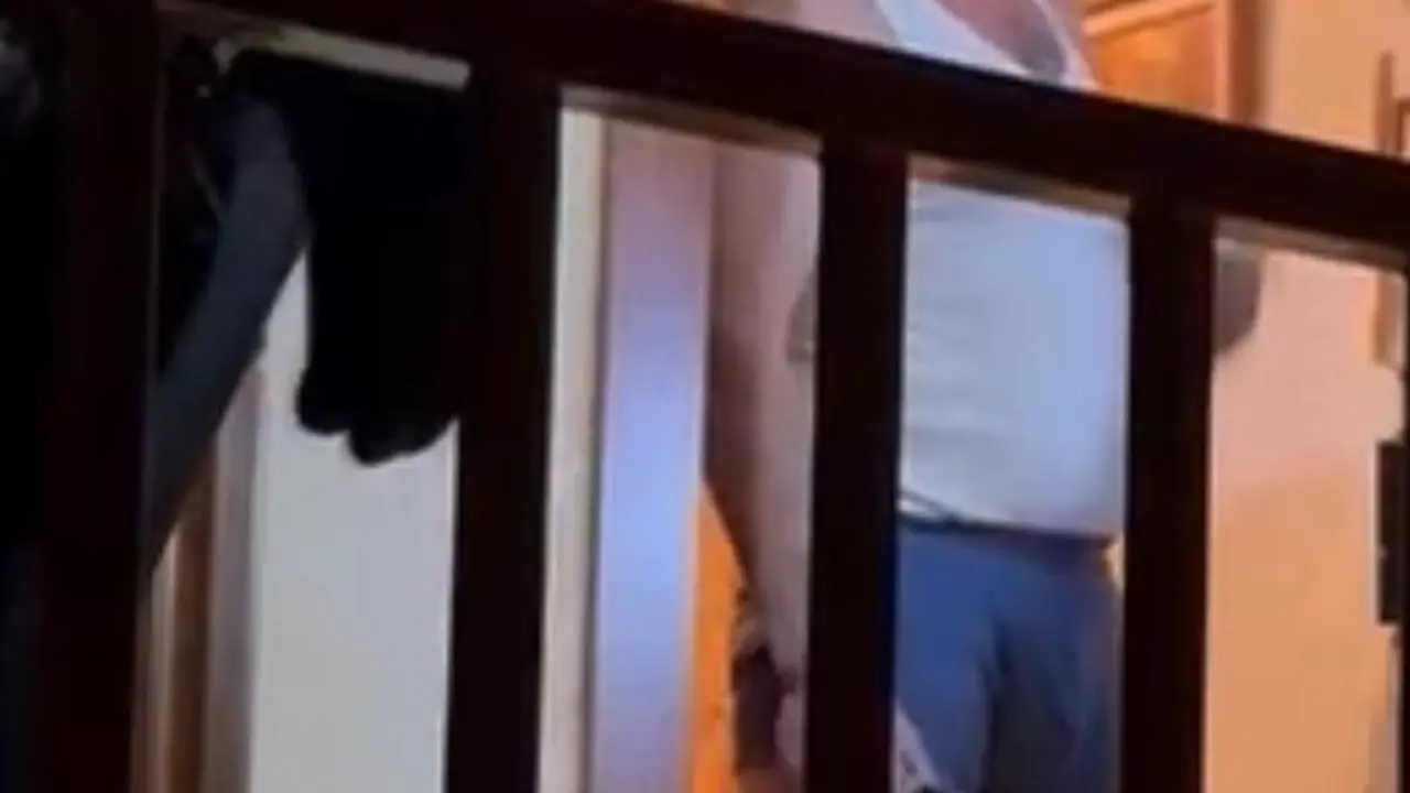 Imagen de uno de los v&iacute;deos que los agentes grabaron en el momento de la 'bronca' de Canales/Cedida a H.A.
