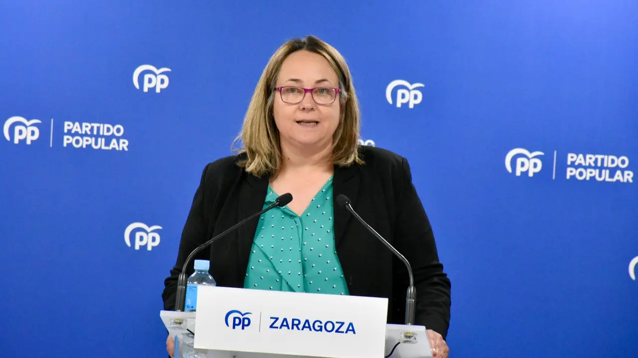 Maricarmen L&aacute;zaro, en la sede del PP