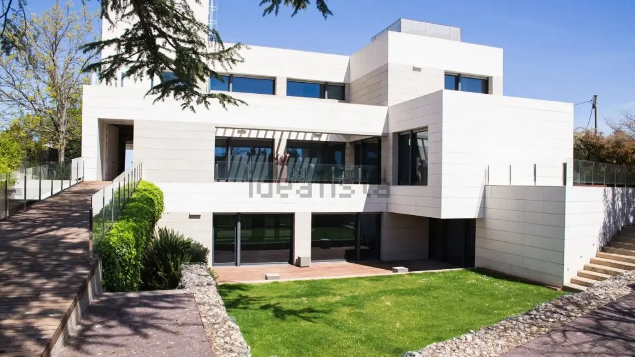 Fachada de la casa. / Idealista