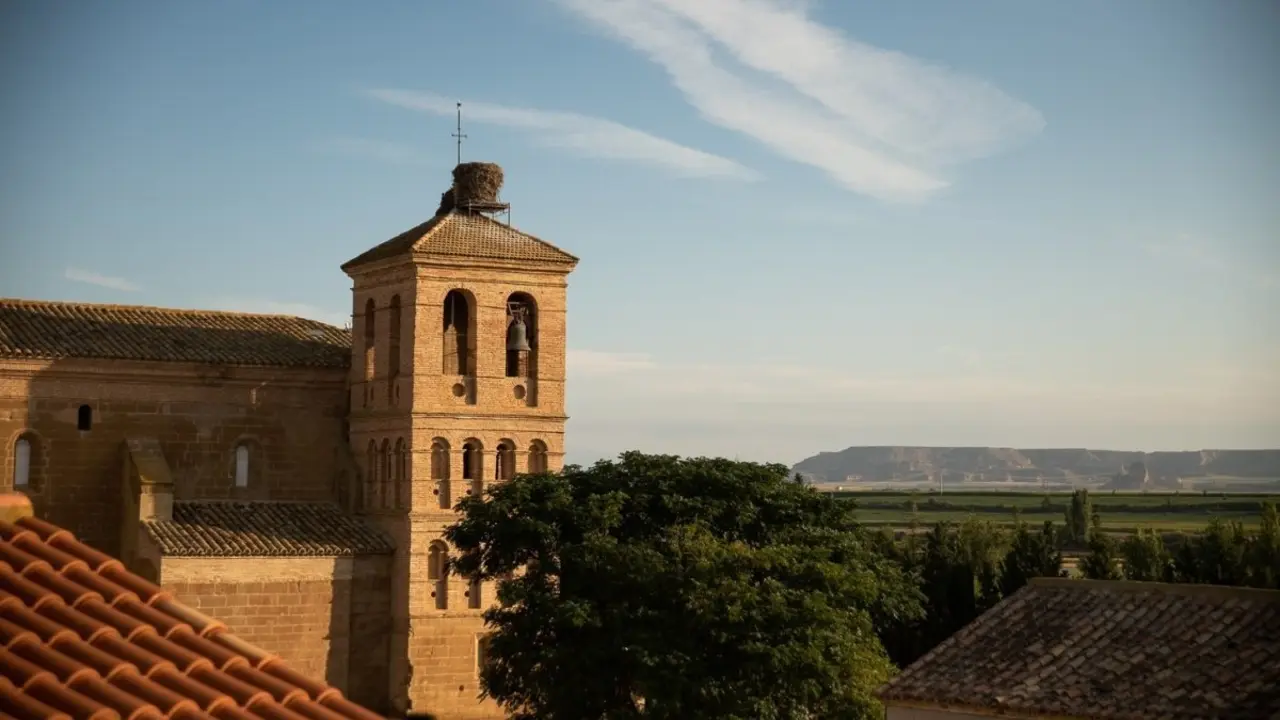 As&iacute; es el pueblo de Huesca d&oacute;nde muri&oacute; un rey y Almod&oacute;var hizo su comuni&oacute;n