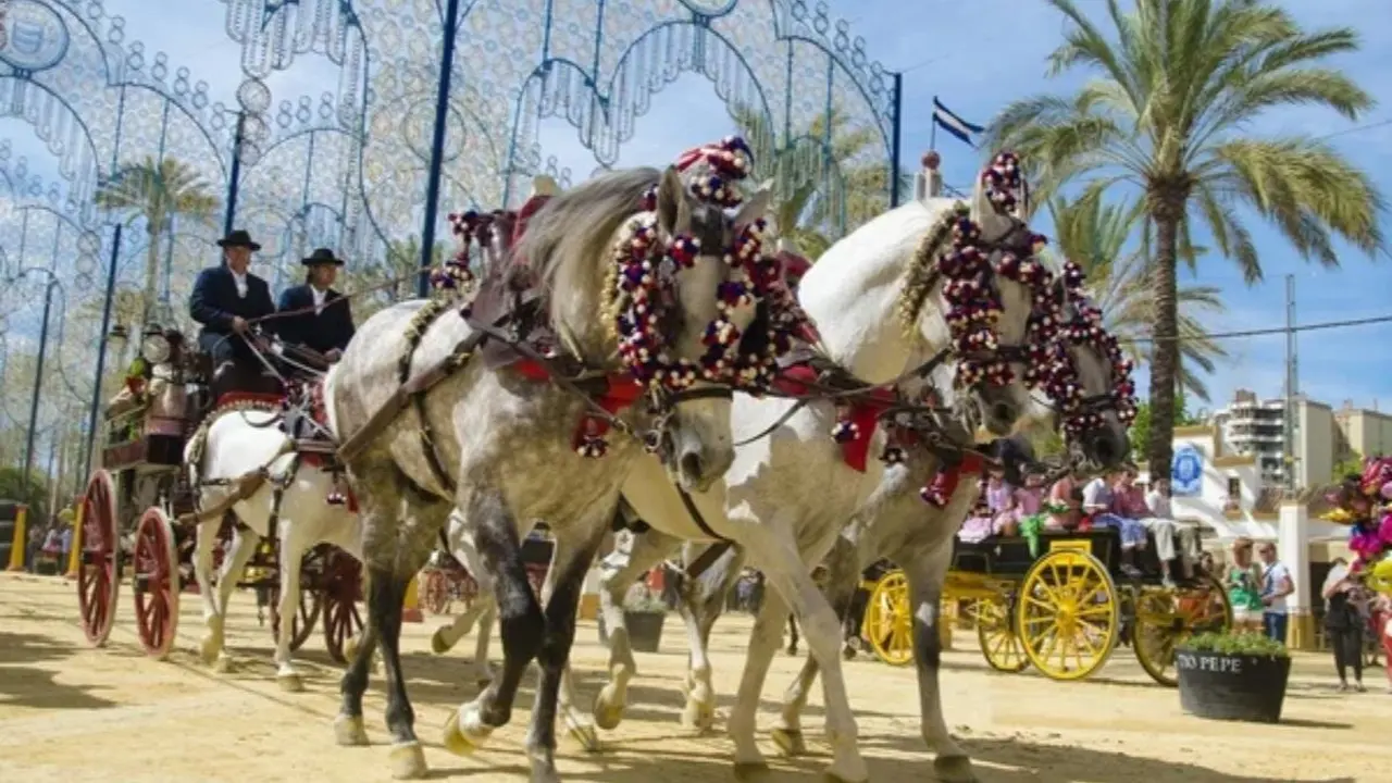 Un caballo desbocado arrolla a un beb&eacute; de 11 meses en la Feria de Abril