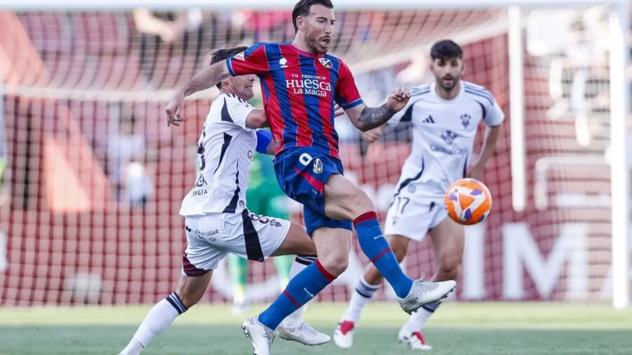 La SD Huesca en el Carlos Belmonte / LFP