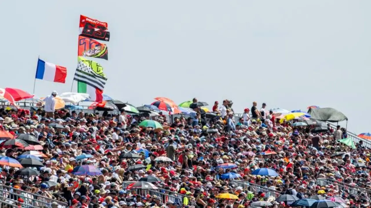 GRADAS / MOTORLAND ARAG&Oacute;N