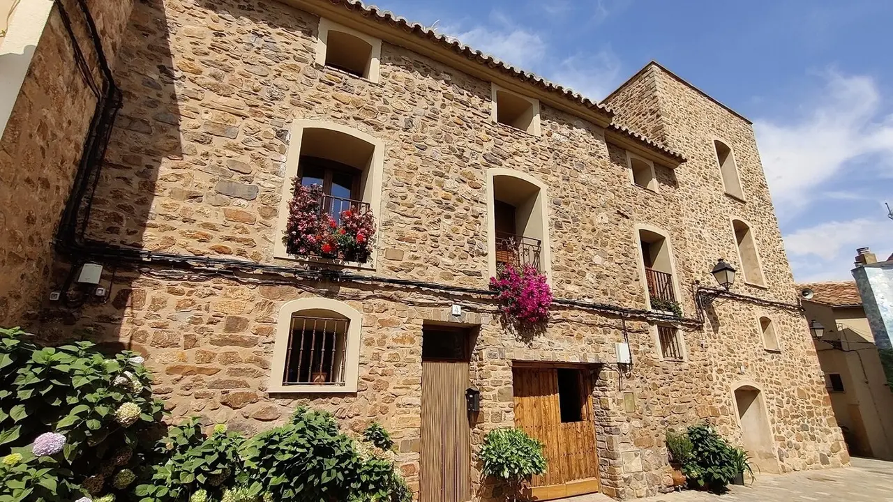 Castillo del siglo XIV. / Ayuntamiento de Litu&eacute;nigo