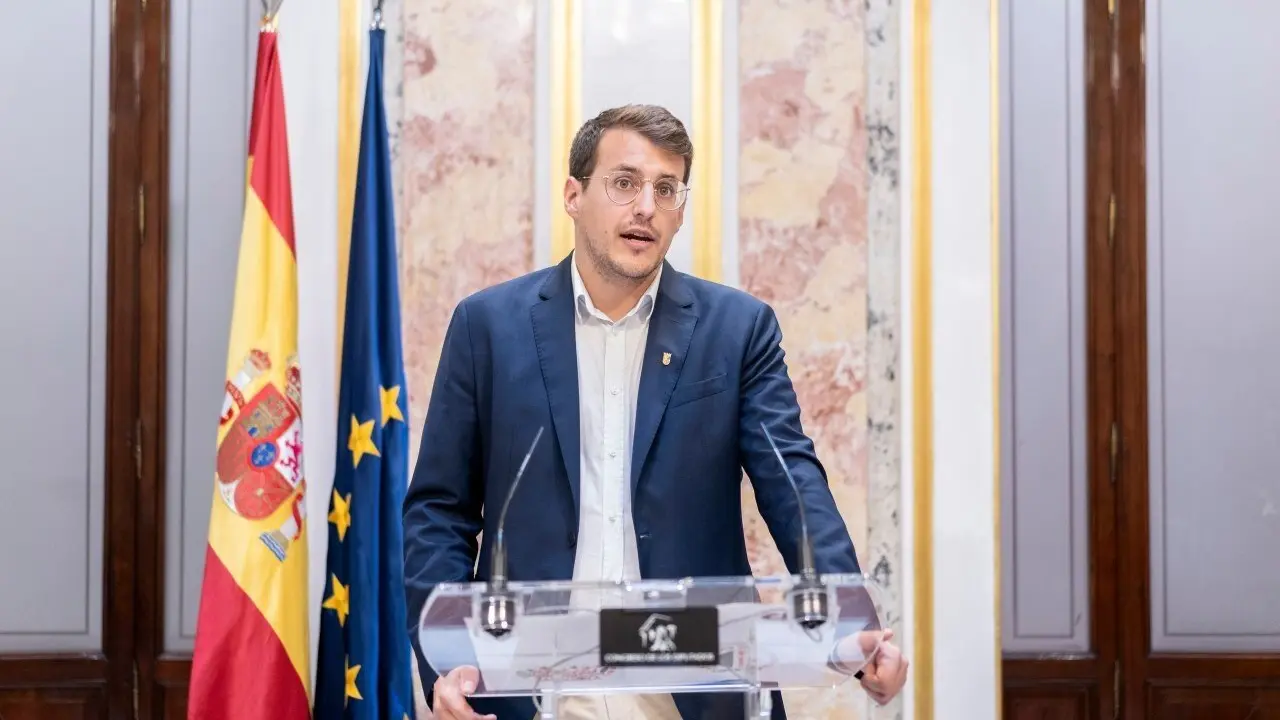 EuropaPress_6680415_diputado_cha_grupo_plurinacional_sumar_congreso_jorge_pueyo
