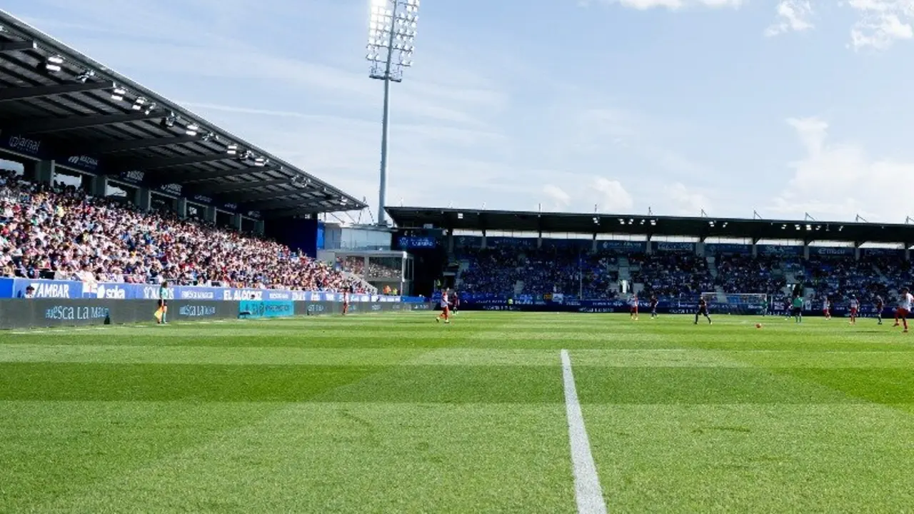 Estadio de El Alcoraz durante un partido / SD Huesca