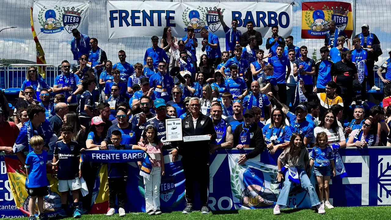 Afici&oacute;n del Frente Barbo en Santa Ana / Utebo FC