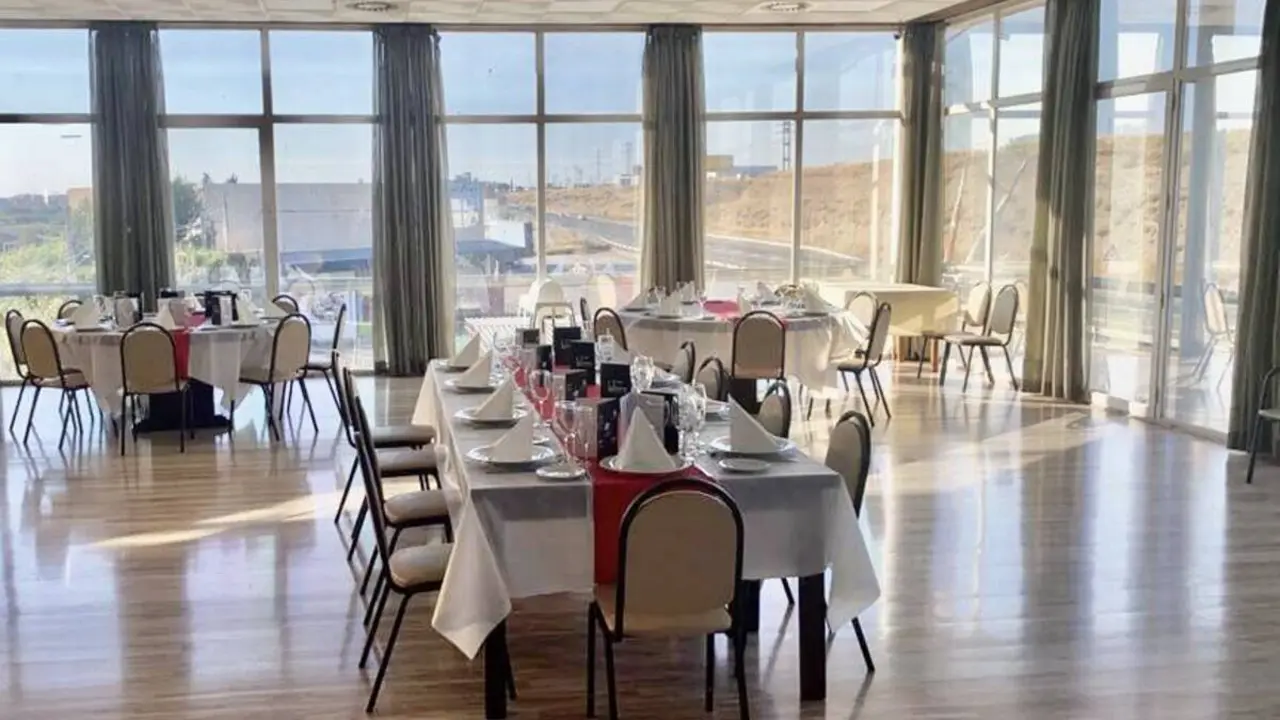 Men&uacute; por 14&euro; y comida abundante: restaurante de carretera en Zaragoza para 'ir de propio'