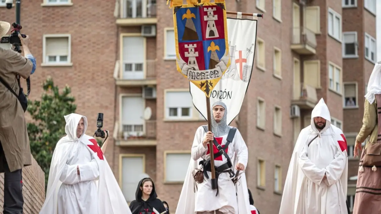Una edici&oacute;n anterior del homenaje templario en Monz&oacute;n.