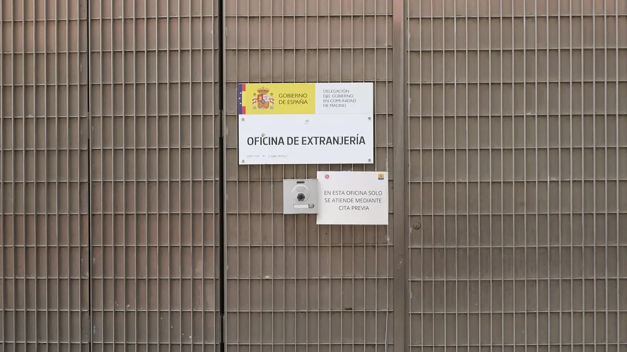 Fachada de la Oficina de Extranjer&iacute;a de la calle de Silva, a 19 de febrero de 2025, en Madrid (Espa&ntilde;a). / EP
