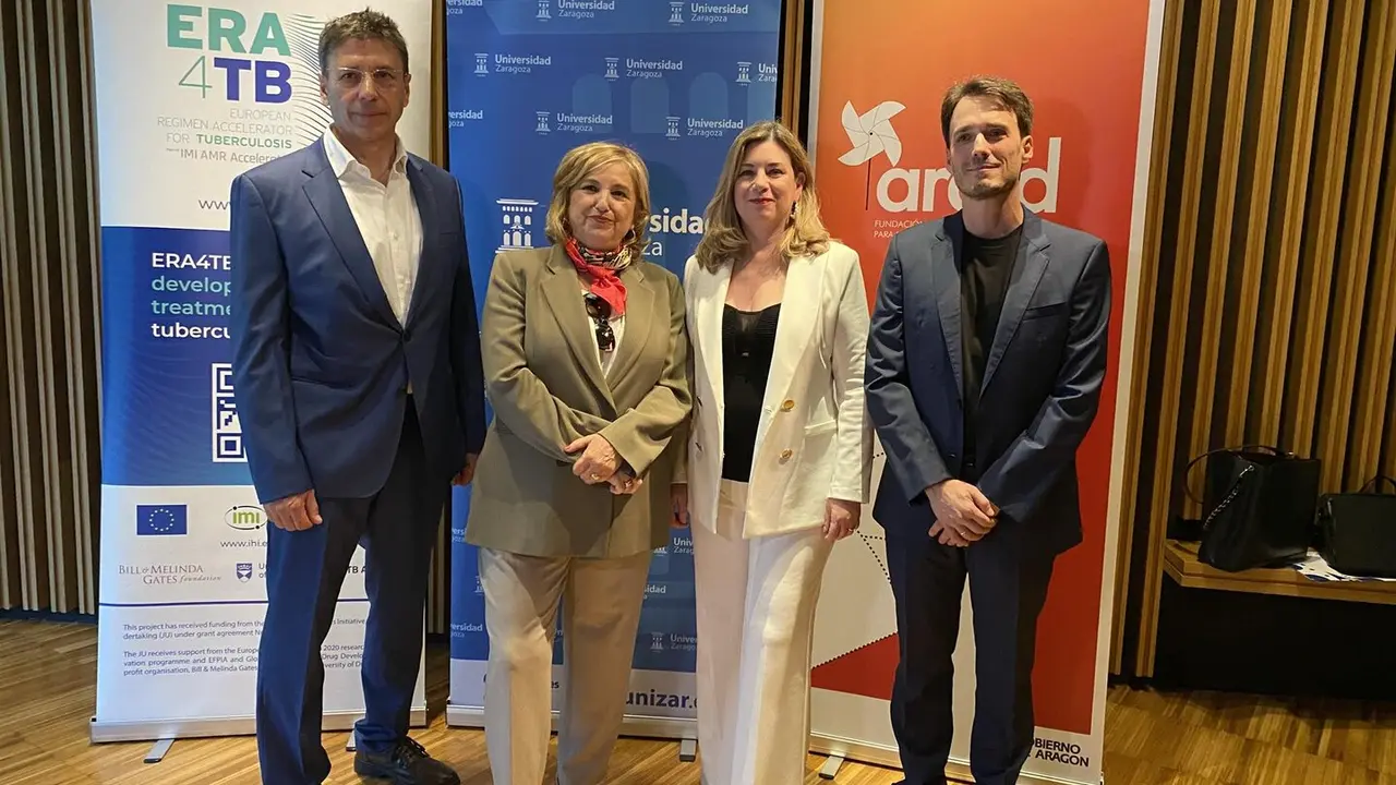 La consejera de Ciencia, Empleo y Universidades del Gobierno de Arag&oacute;n, Claudia P&eacute;rez Forni&eacute;s, en la inauguraci&oacute;n del Encuentro ERA4TB. / DGA.