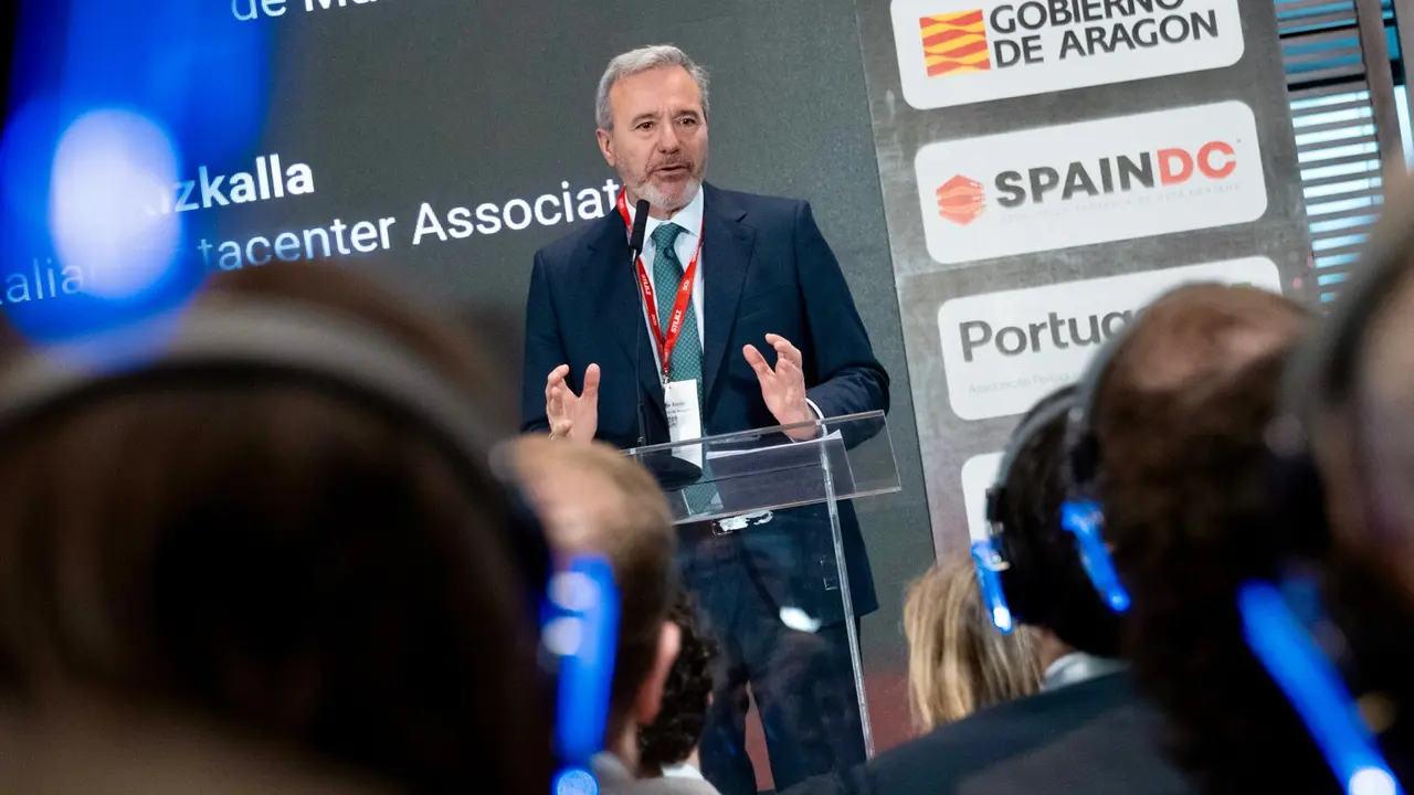 El presidente de Arag&oacute;n, Jorge Azc&oacute;n, en Madrid.7 Fabi&aacute;n Sim&oacute;n