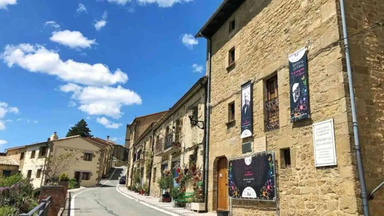 El pueblo de Arag&oacute;n que es propiedad de Navarra y la culpa la tiene el dinero / V&iacute;a Turismo de Navarra