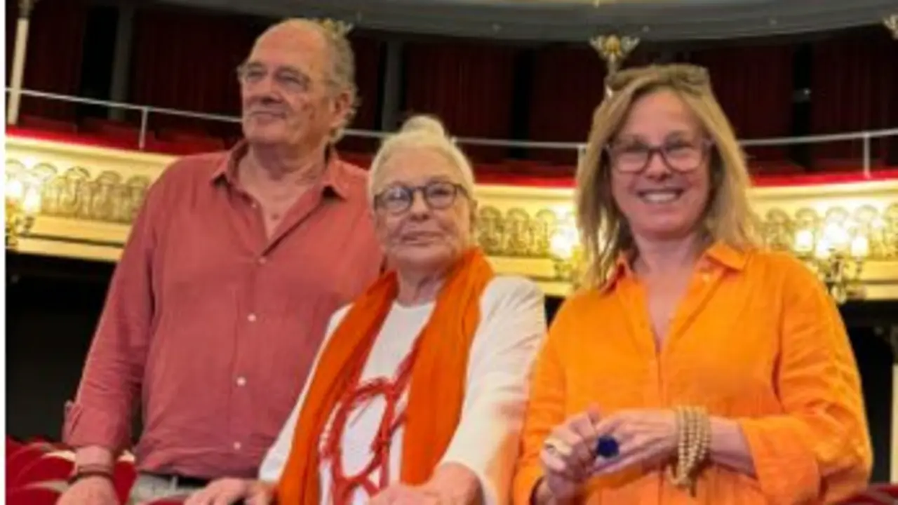 Carlos Olloa, Lola Herrera y Natalia Dicenta