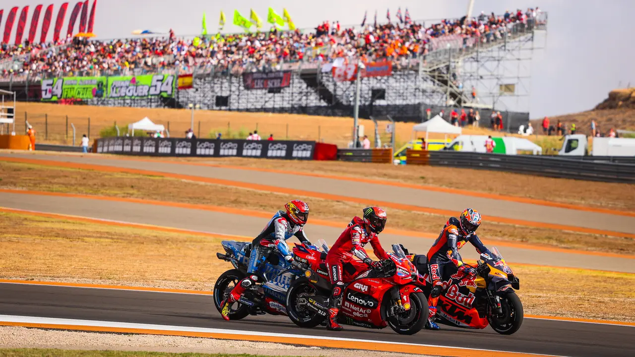 MOTOGP / MOTORLAND