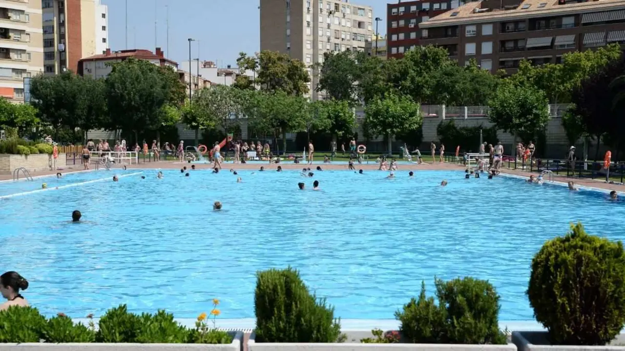 Piscina municipal en Zaragoza /AZ