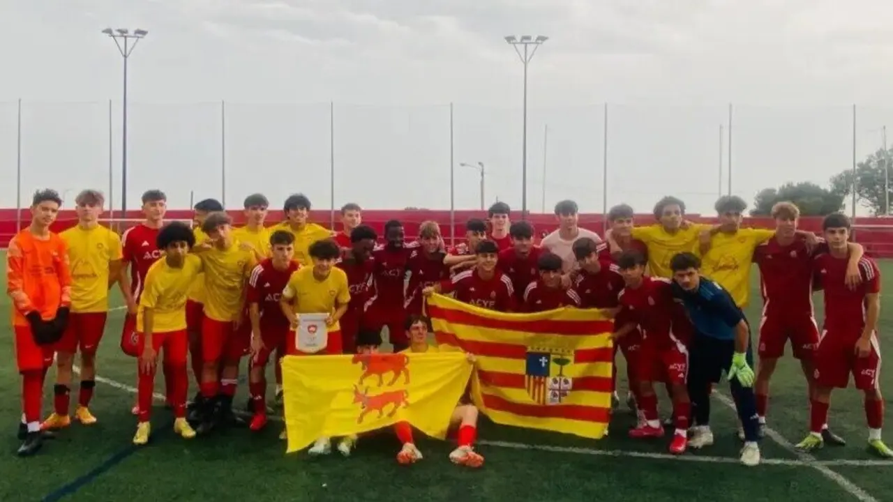 Jugadores Amistad y L&eacute;scar ./ Cedida
