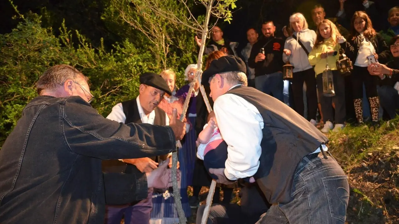 Ritual del Herniado, en Lobera de Onsella (Zaragoza). - COMARCA CINCO VILLAS