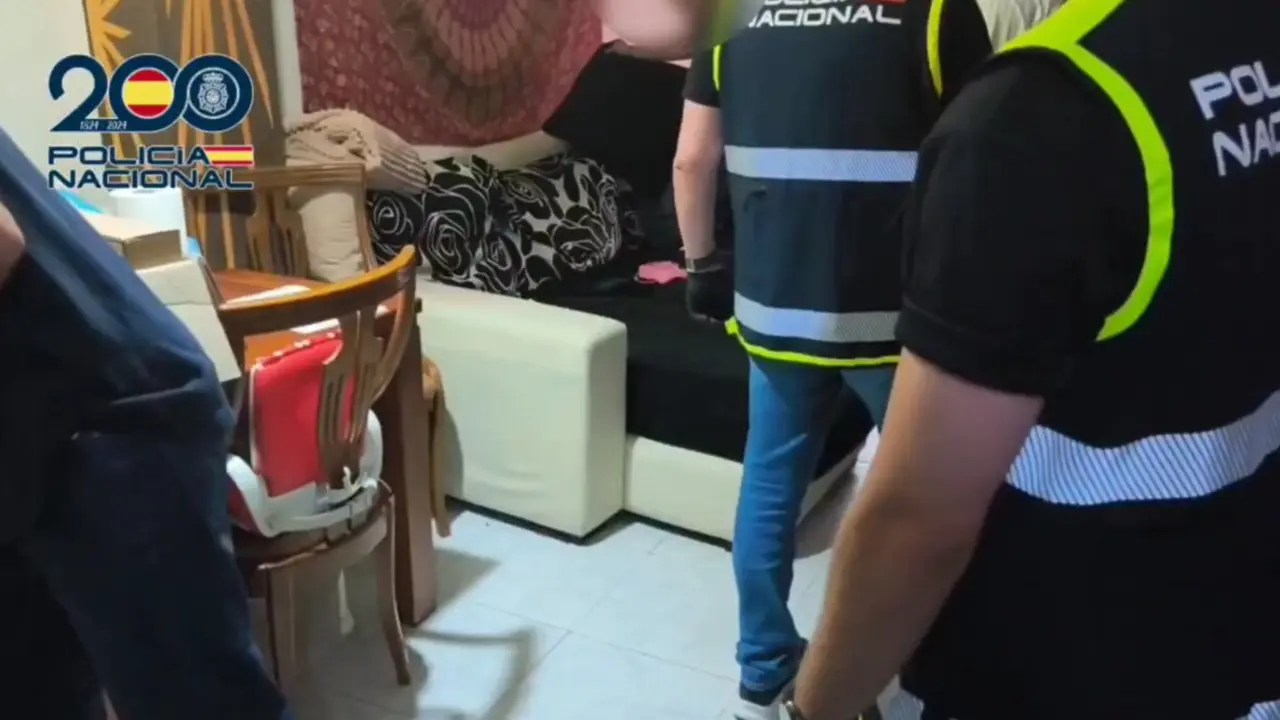 Detenci&oacute;n y registro en Utebo (Zaragoza) ./ Polic&iacute;a Nacional de Zaragoza