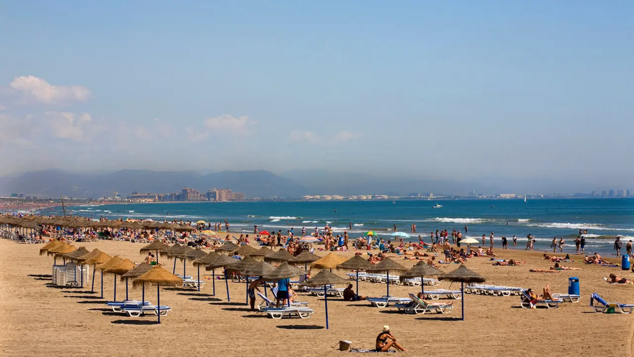 Playa de la Malvarrosa ./ Visit Valencia