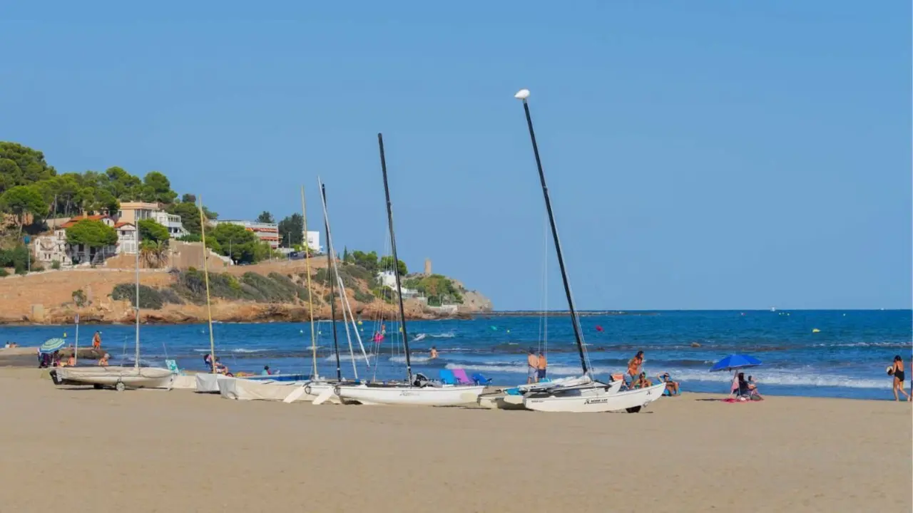 La mejor playa de Castell&oacute;n a solo 278 km de Zaragoza  / Comunitat Valenciana