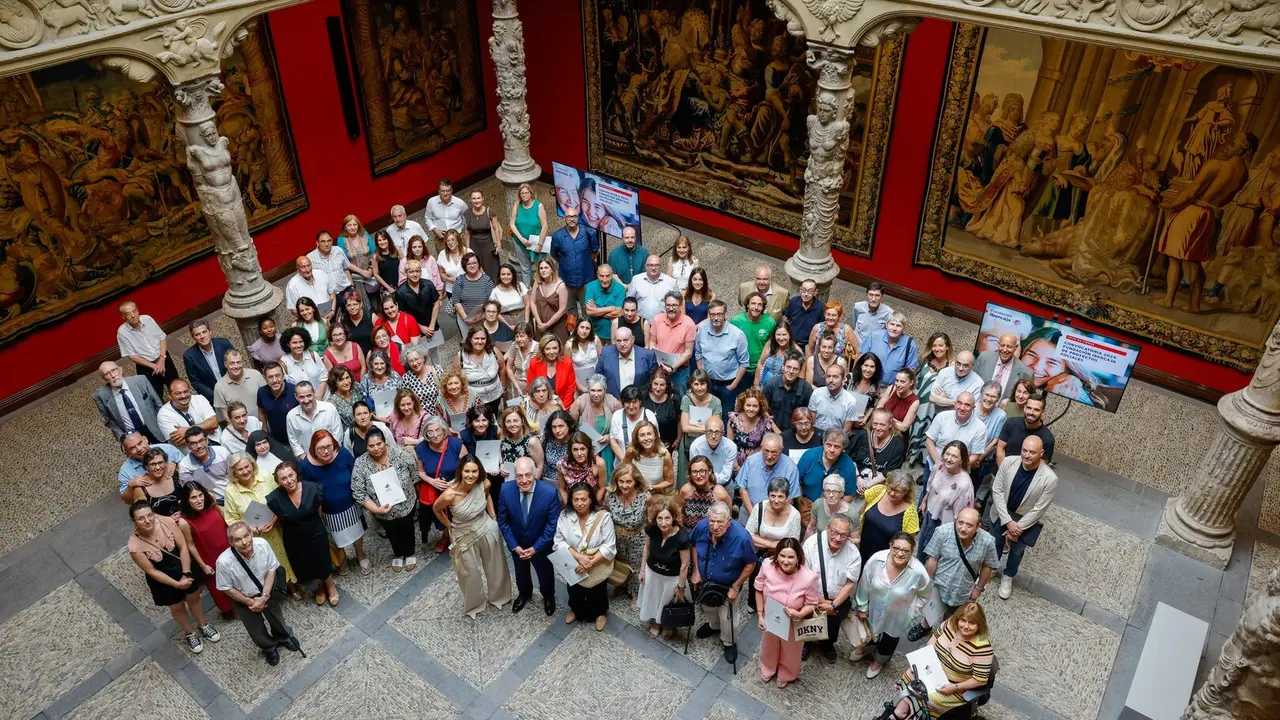 Entrega convenios sociales. Fundaci&oacute;n Ibercaja