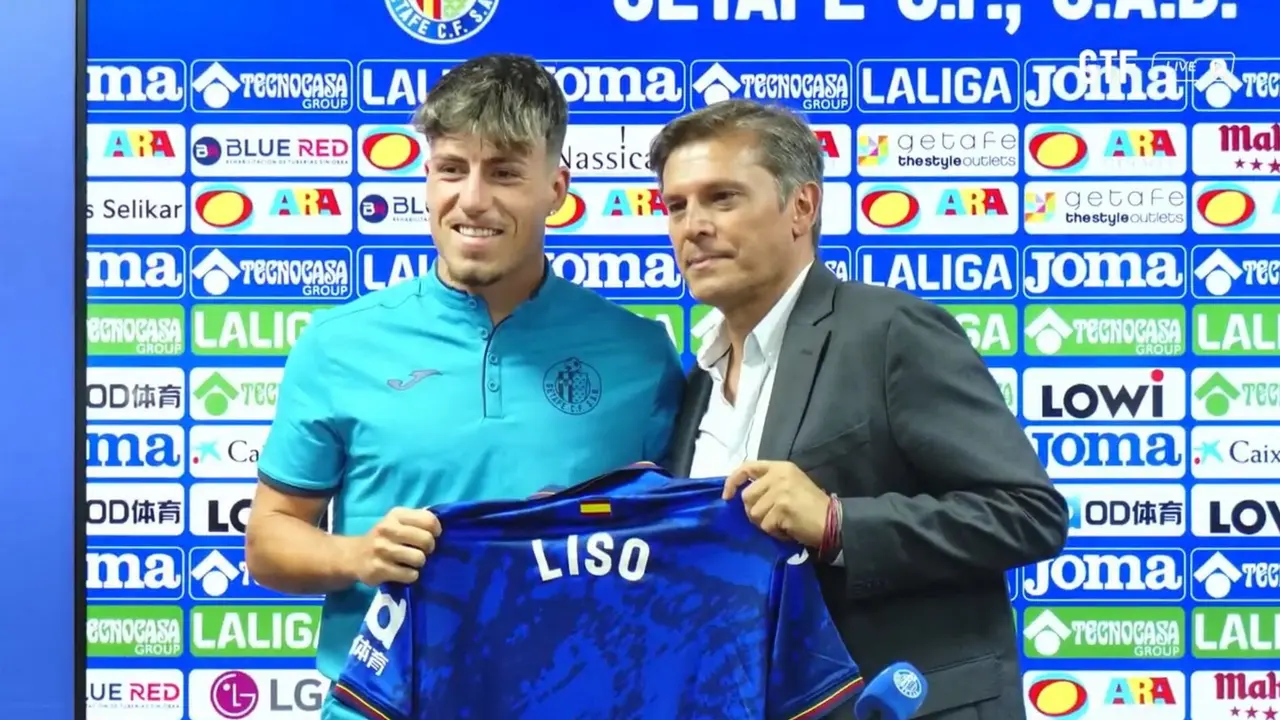 Adri&aacute;n Liso, presentado como nuevo jugador del Getafe / Getafe