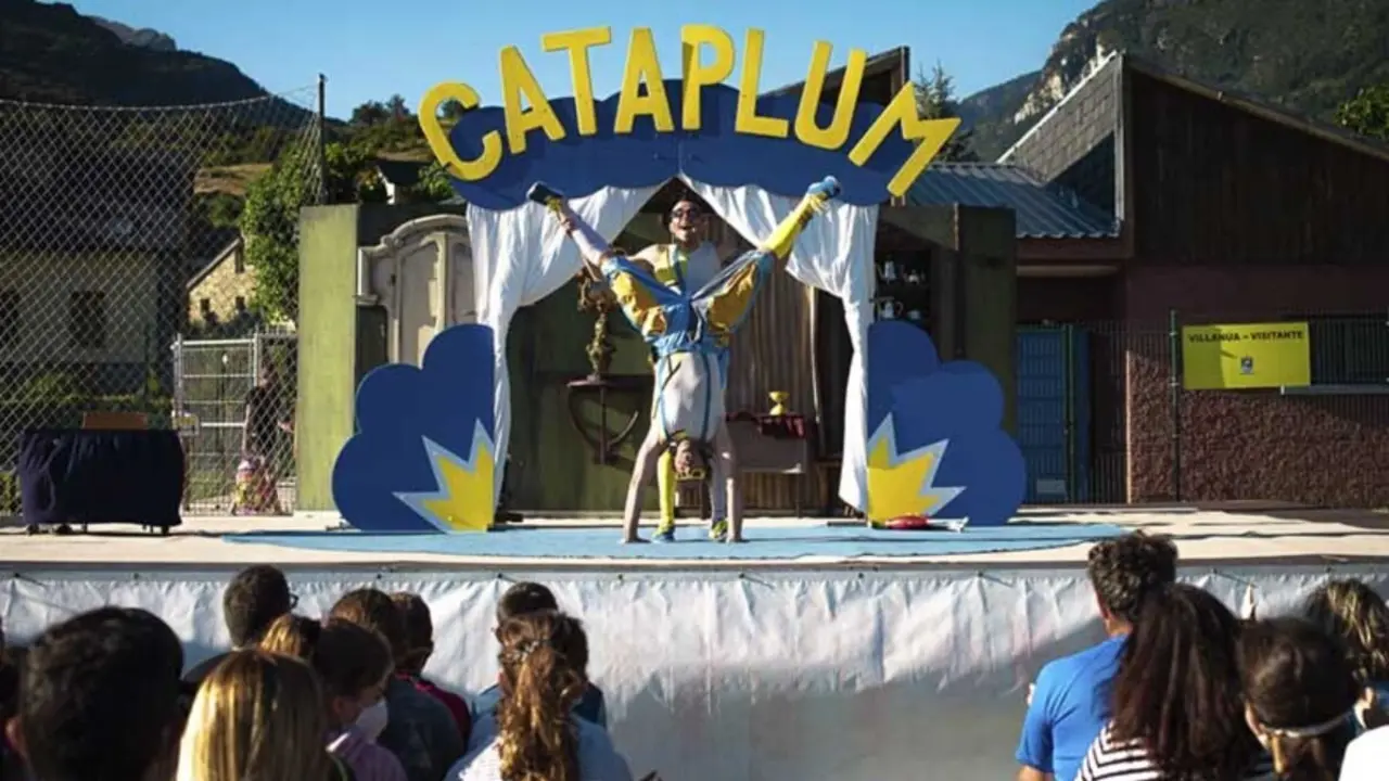 Una edici&oacute;n anterior del festival Jacetania Circus. / Turismo Villan&uacute;a