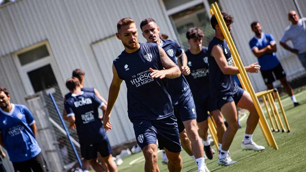 Primer entrenamiento de la pretemporada de la SD Huesca