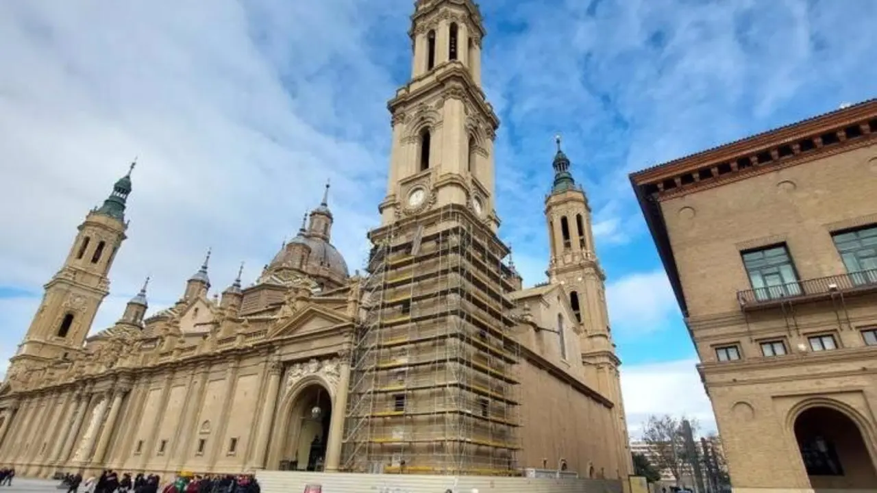 Restauraci&oacute;n de la primera torre de la Bas&iacute;lica de Nuestra Se&ntilde;ora del Pilar