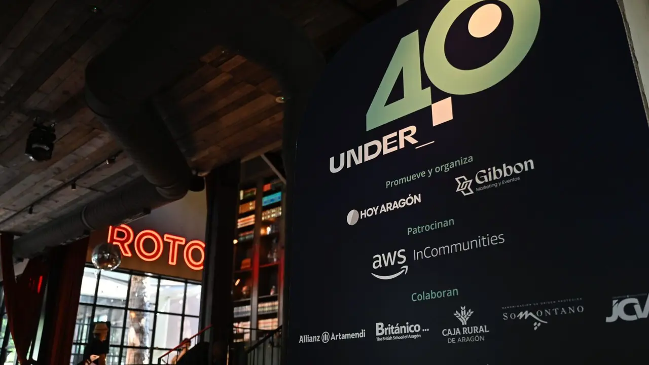 Segunda edici&oacute;n de Under40, en ROTO Zaragoza. / MARCOS CEBRI&Aacute;N