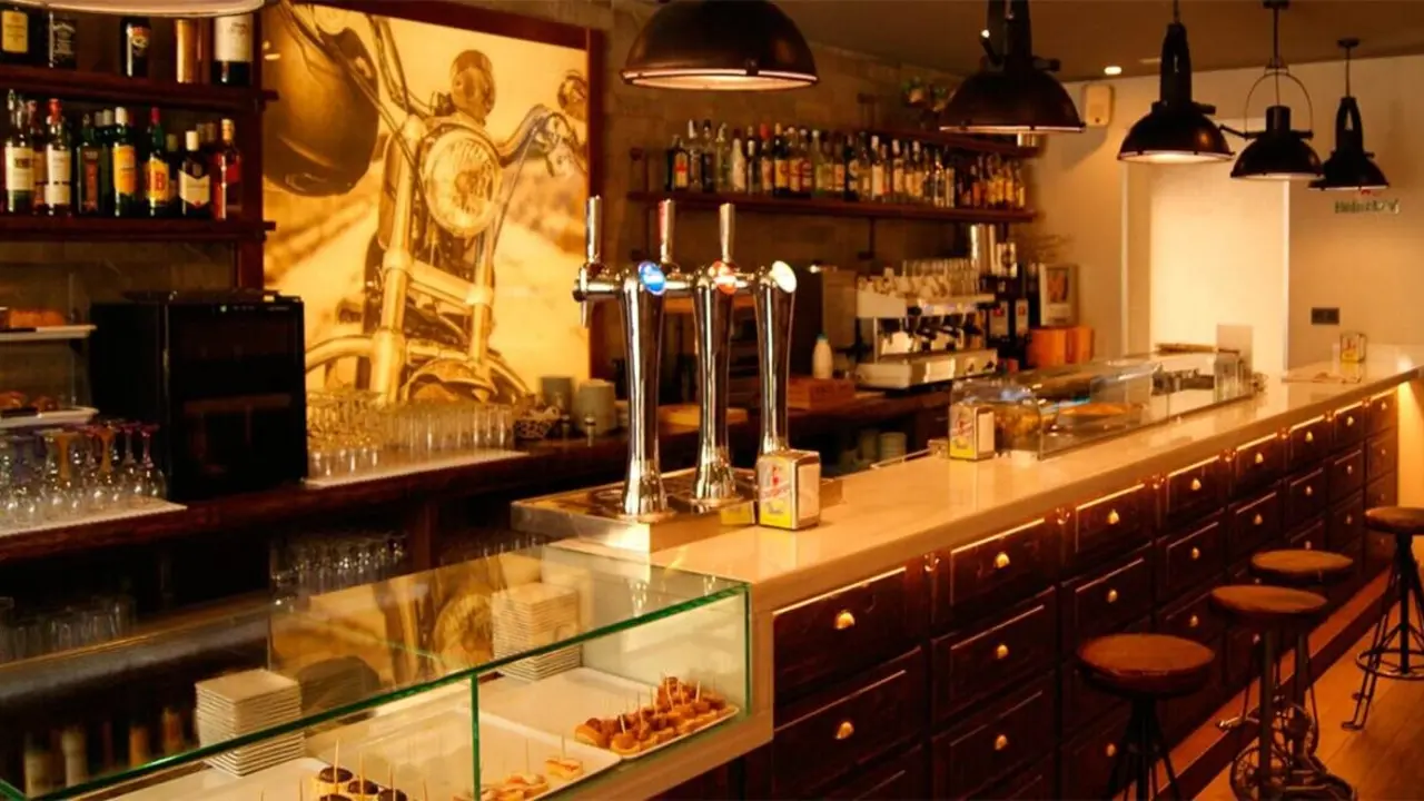 La nueva prohibici&oacute;n que llega a los bares y cafeter&iacute;as de Zaragoza ./ Francisco Segarra