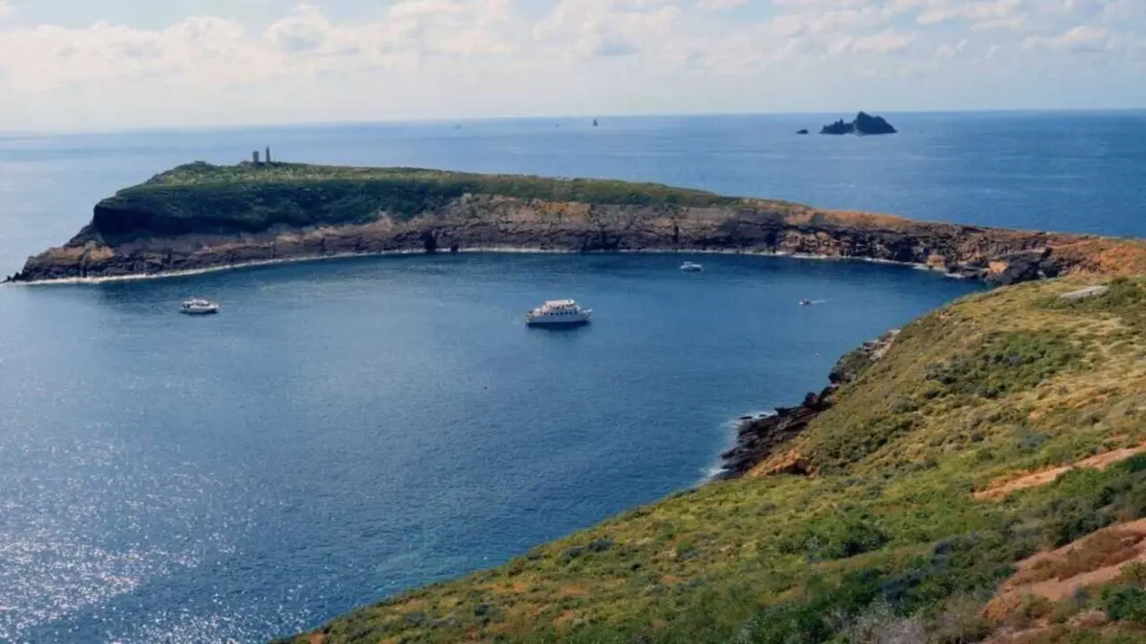 Parque Natural de las Islas Columbretes ./ Comunidad Valenciana