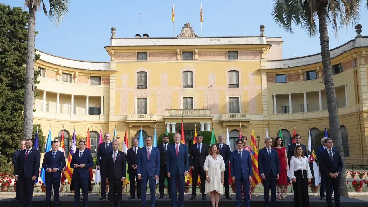 Foto de familia de la XXVII Conferencia de Presidentes. / EP