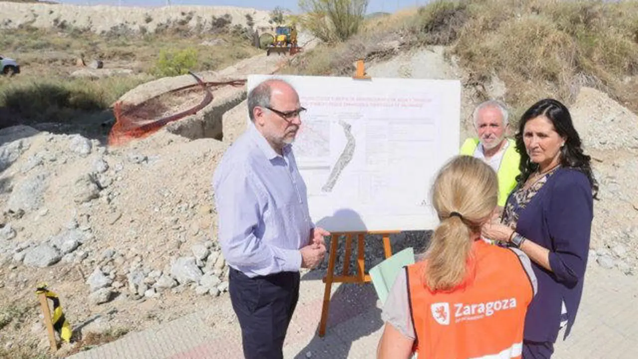 Avanzan las obras de la tuber&iacute;a que llevar&aacute; agua potable a Torrecilla de Valmadrid.
